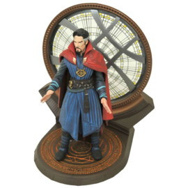 Marvel Select In the Multiverse of Madness Dr Strange statue - 18cm