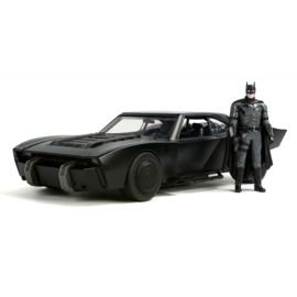 JADA DC Comics The Batman Batmovil Metal car + Batman figure set lights - Scale: 1:18