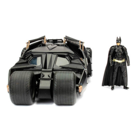 Batman DC Comics The Dark Knight Batmobile 2008 metal  Car & Figure - Scale 1:24