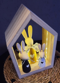 houten huis met ledlicht