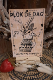 houten postkaart | pluk de dag