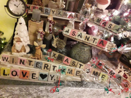 houten scrabble letters