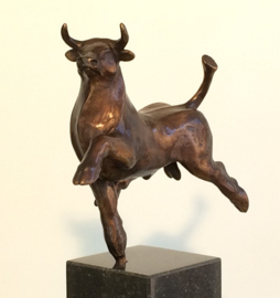 Bronzen stier Eleftherios