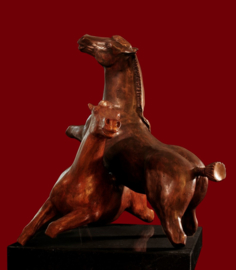 Bronzen beeld "La bataille des chevaux"