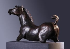 "Always happy"  Bronzen beeld paardentorso