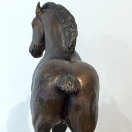Trekpaard - bronzen beeld