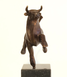 Bronzen stier Eleftherios