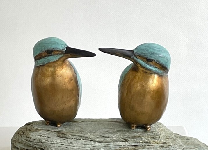 Huwelijksbeeld van twee vogeltjes - ijsvogelpaartje