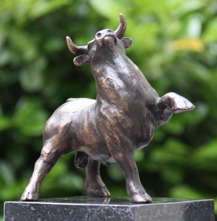 Bronzen sculptuur - stier