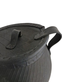 Mand met deksel 'Pien'