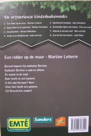 Letterie, Martine-Een ridder op de muur