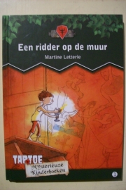Letterie, Martine-Een ridder op de muur