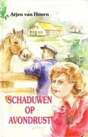 Hoorn, Arjen van-Schaduwen op Avondrust