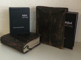 Boekenhoes antique-Bijbel met Uitleg midden formaat (nieuw)