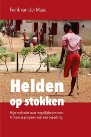 Maas, Frank van der-Helden op stokken (nieuw)