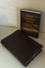 Boekenhoes antique Dagboek Bij het geopende Woord (Gebr. Koster)