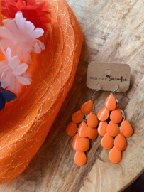 Oranje statement oorbellen