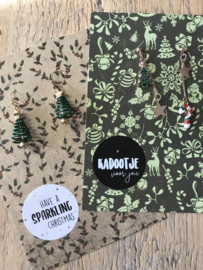 Trendy kerstoorbellen met Kerstboom.