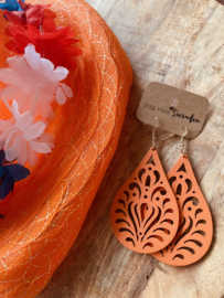 Oranje statement oorbellen | 8 cm