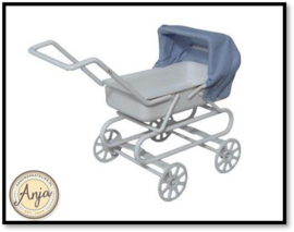 D1844 Wit metalen kinderwagen blauwe kap