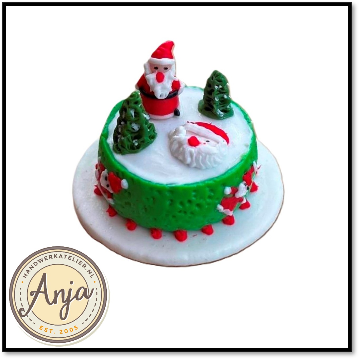 AM8008 Kersttaart met kerstman en kerstboom