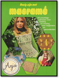 Bezig zijn met macramé - Marigold Popplewell