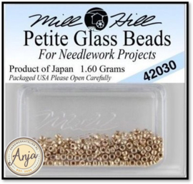 42030 Petite Glass Beads Victorian Copper