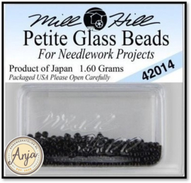 42014 Petite Glass Beads Black