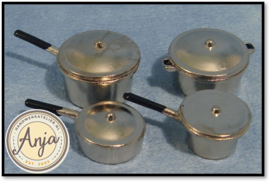 D259 Pannenset zilverkleurig