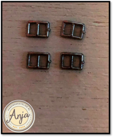 Gespen Zwart met pal 6 x 5 mm per vier