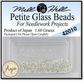 42010 Petite Glass Beads Ice