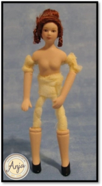 DP153 Vrouw ongekleed buigbaar
