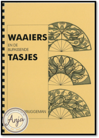 Waaiers en bijpassende tasjes - Martine Bruggeman