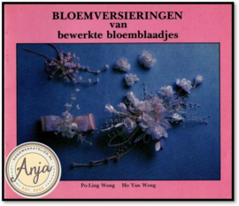 Bloemversieringen van bewerkte bloemblaadjes - Wong en Wong