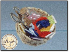75350 Rieten naaimand met accessoires