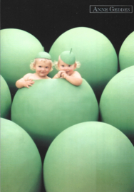 Anne Geddes kaart nr. A011: Twee doperwten in een pot