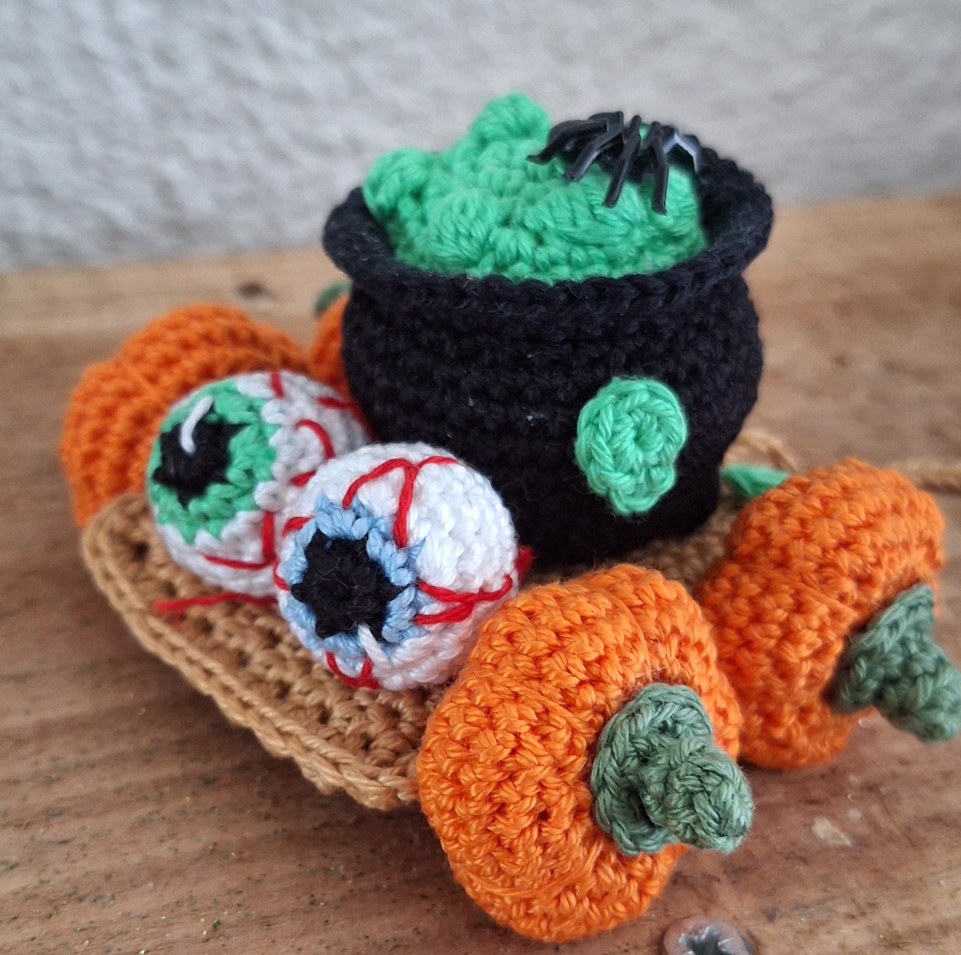 Haakpatroon PDF Halloween Pompoen Muisje met kar