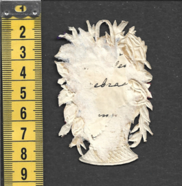 Bloemenmand met rozen antiek poezieplaatje met zijde (803)