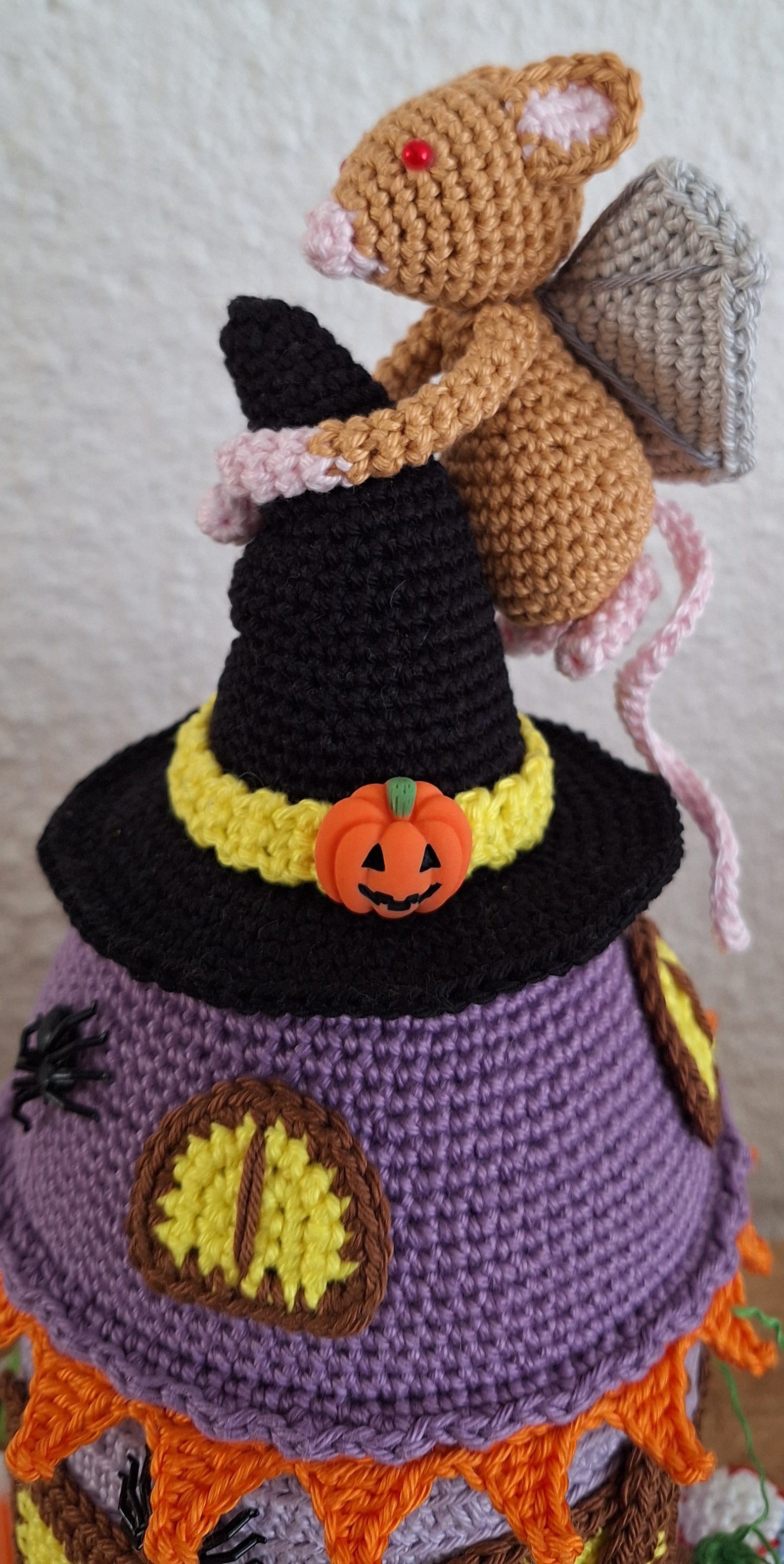 Crocheted Halloween Mouse House