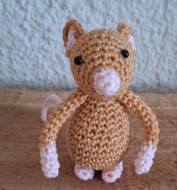Crocheted Mouse looking for a mouse house