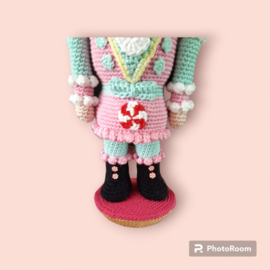 Crochet Pattern PDF Nutcracker with cake