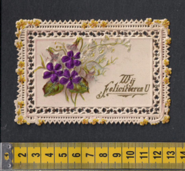 Relief Viooltjes en bloemen met ZIJDE antieke kaart [AK14]