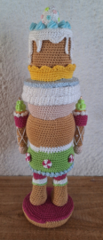 Haakpatroon PDF Roze Koek Nutcracker met taart