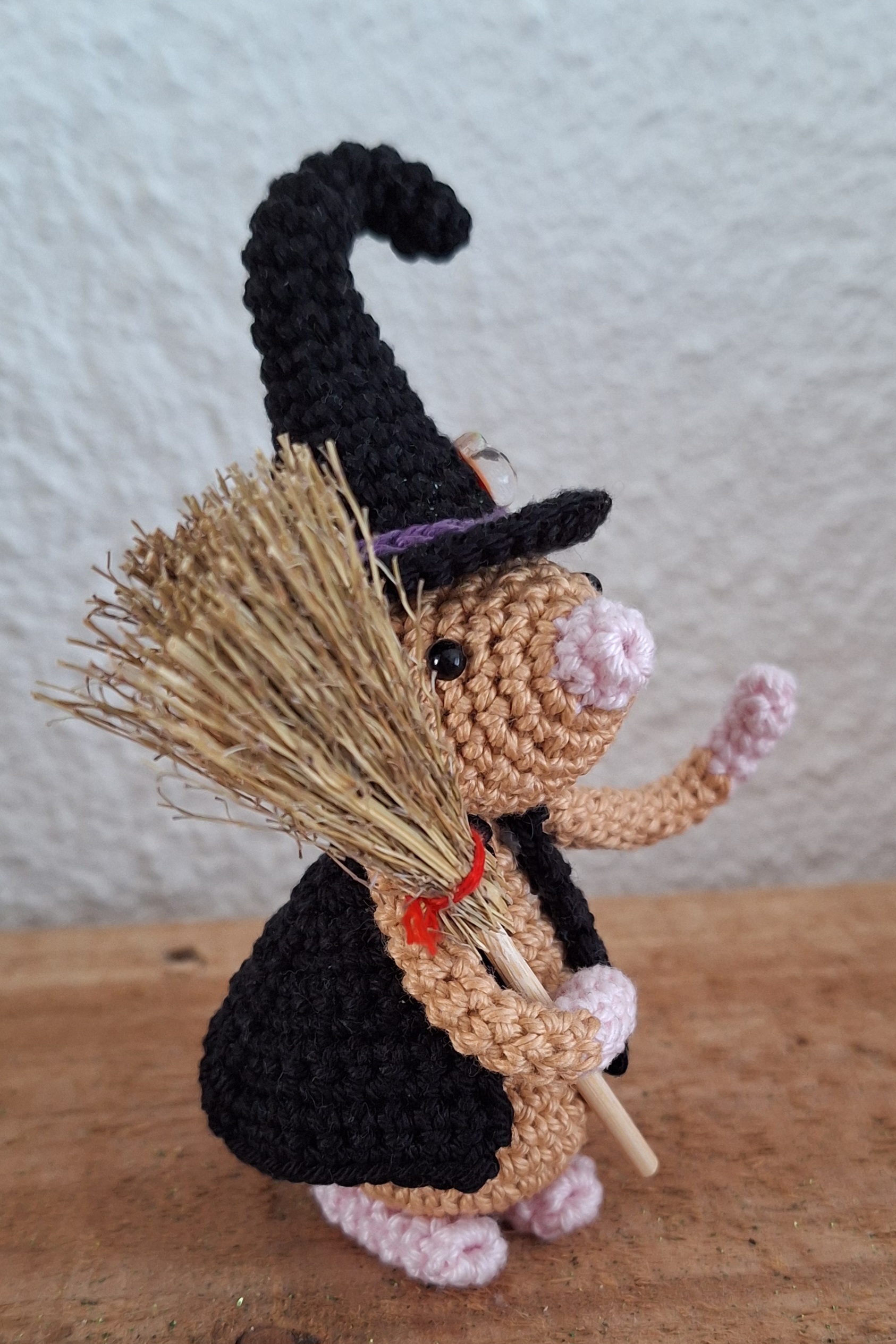 Toebehoren bij haakpatroon Halloween Heks Muis