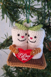Haakpatroon PDF Kersthanger Verliefde Marshmallows onder de Mistletoe