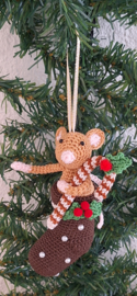 Haakpatroon PDF Kersthanger Muis in Kerstsok