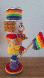 Haakpatroon PDF Regenboog Nutcracker