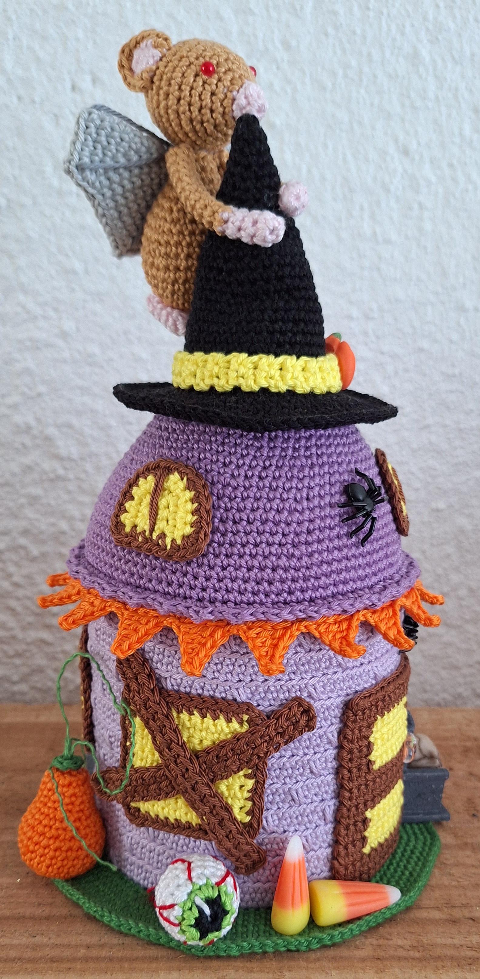 Crocheted Halloween Mouse House