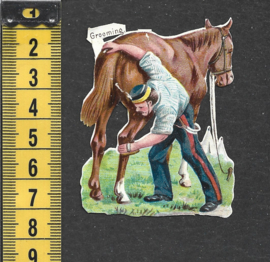 Soldaat verzorgt zijn paard antiek poezieplaatje (788)