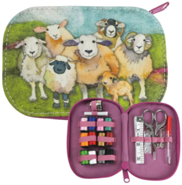 Emma Ball Naaisetje - Felted Sheep